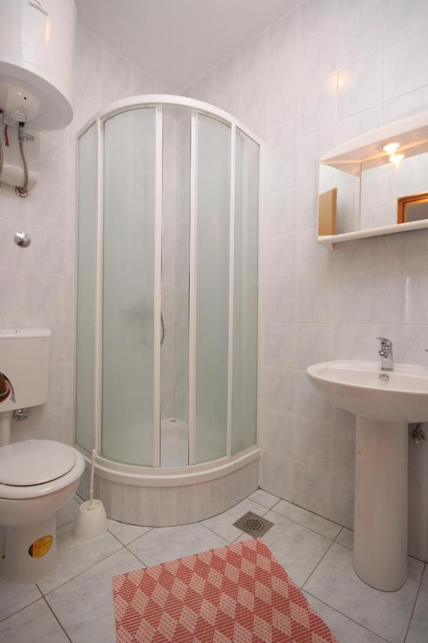 Apartments With A Parking Space Tkon, Pasman - 6216 Exterior foto